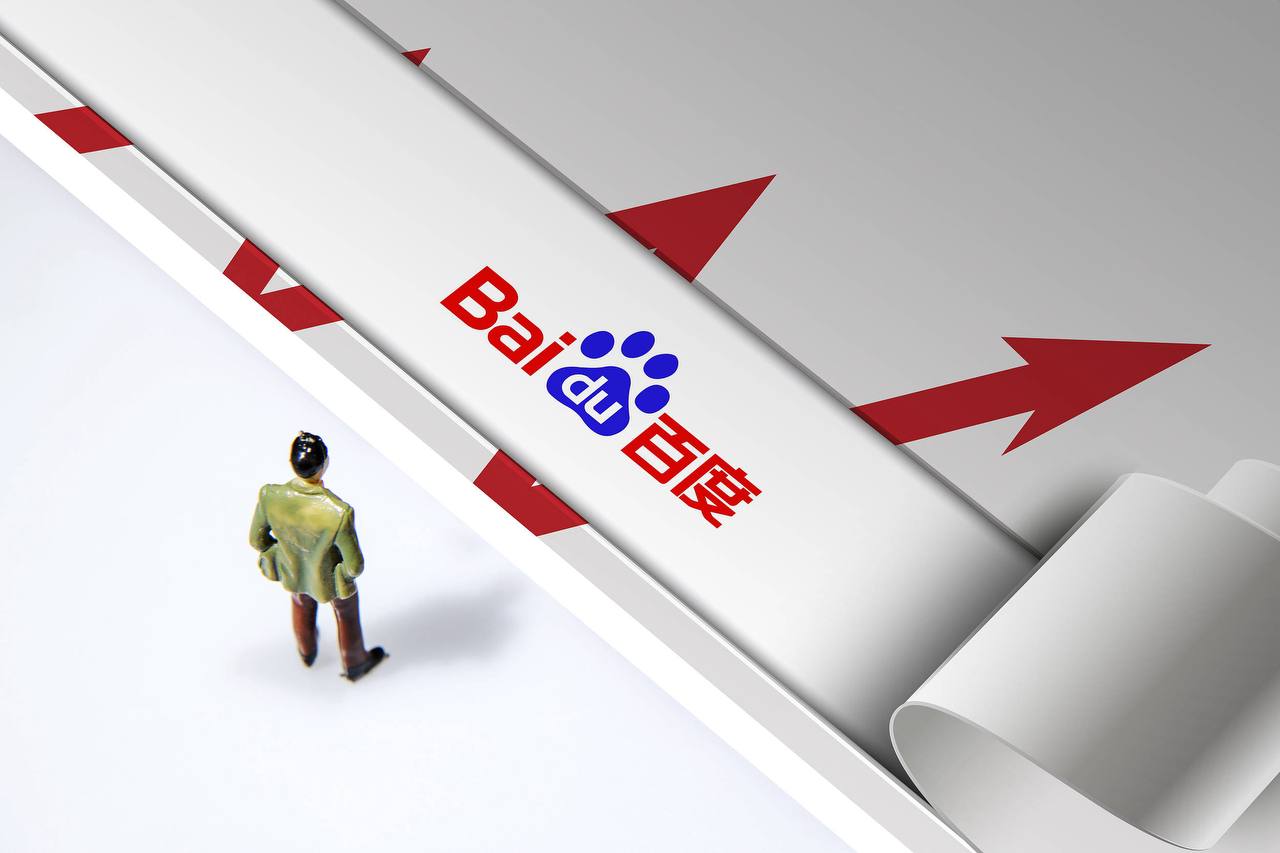 哥哥在旁边气得要崩溃了